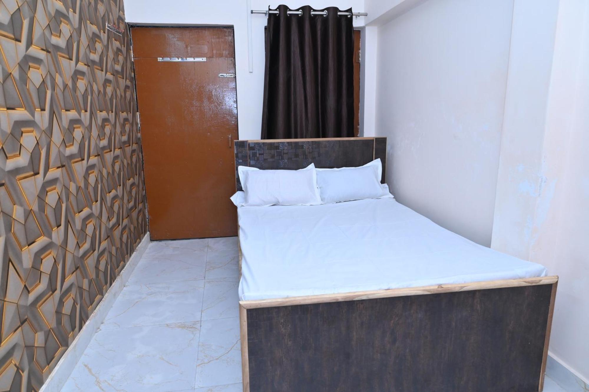 Privyrooms 戈勒克布尔 外观 照片