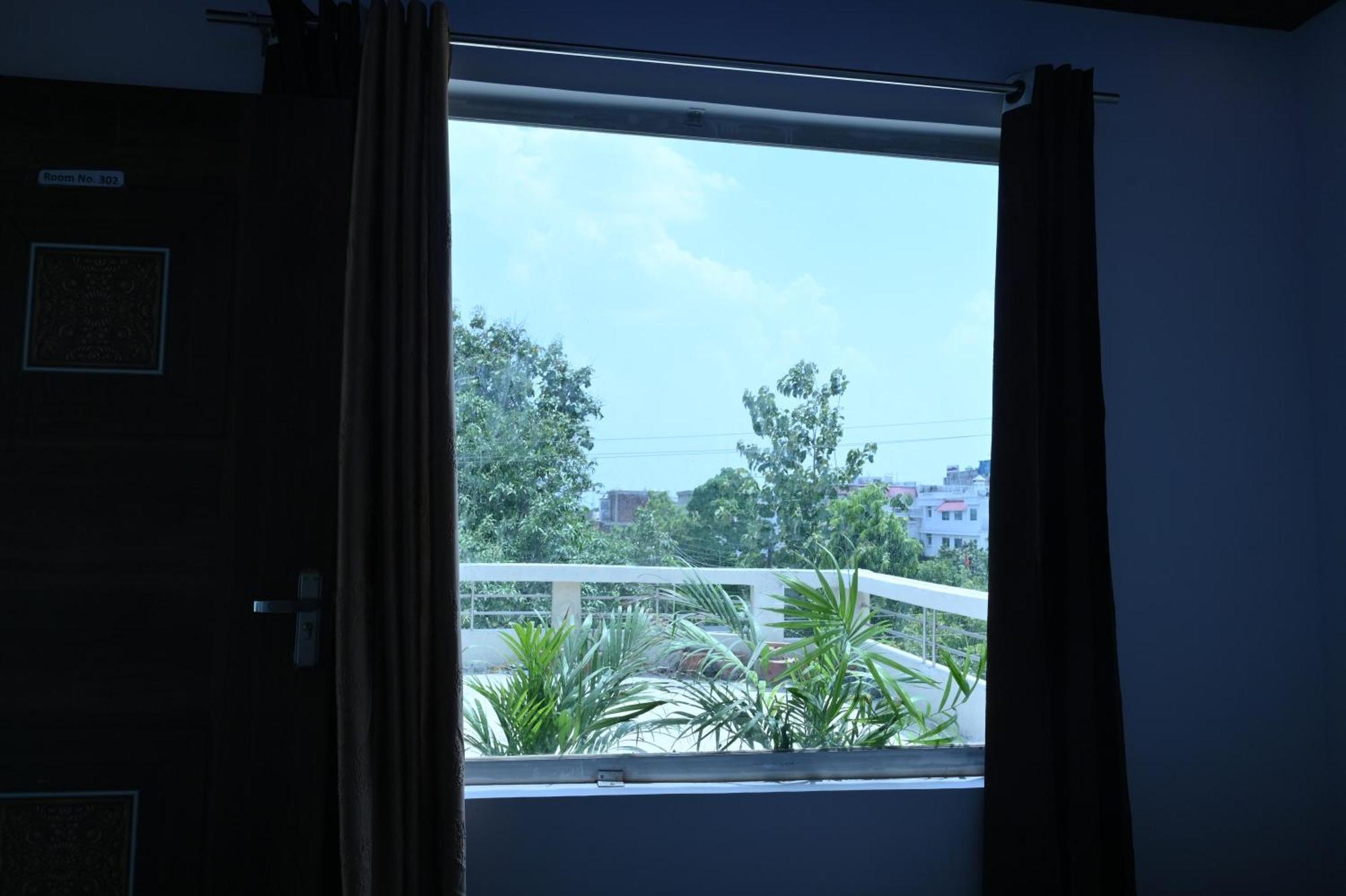 Privyrooms 戈勒克布尔 外观 照片