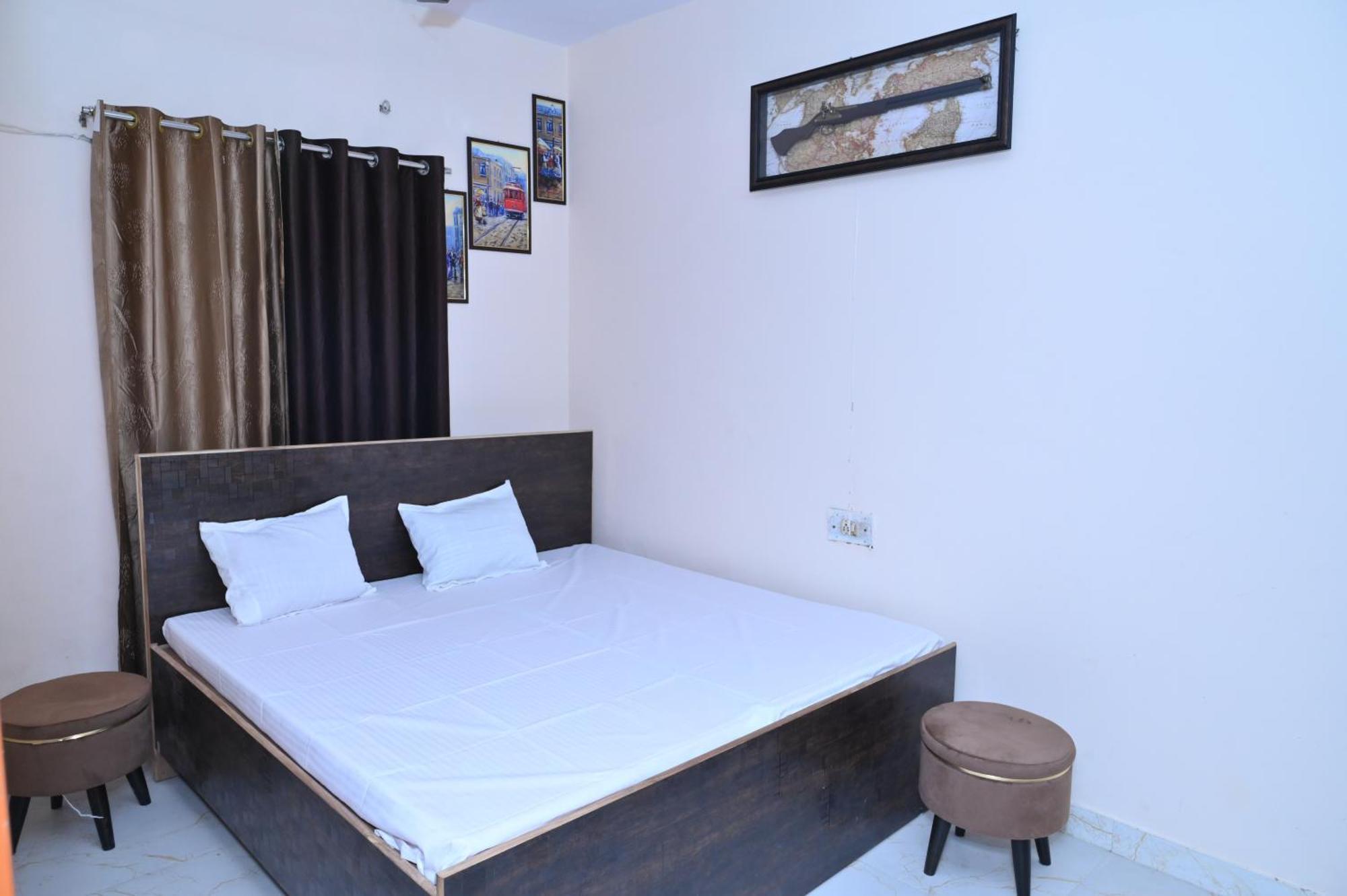 Privyrooms 戈勒克布尔 外观 照片
